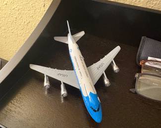 Air Force One  mini plane 