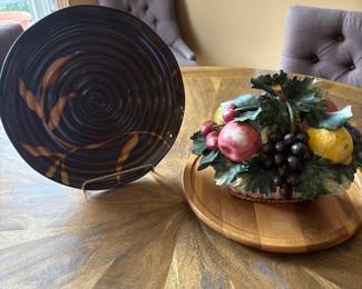Dakara Plate & Capodemonte Fruit basket piece