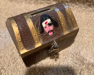 Vintage treasure box w/ key 