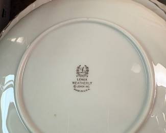 Lenox 'Weatherly' china