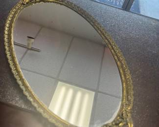 Vanity mirror