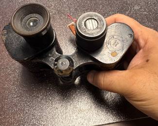 VINTAGE WWII ERA BAUSCH & LOMB MILITARY STEREO BINOCULARS 6 x 30 !!