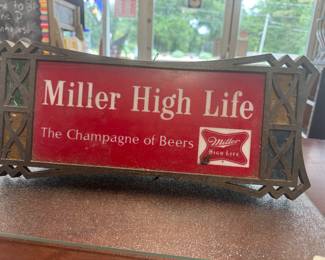 VINTAGE MILLER HIGH LIFE BEER LIGHT UP - LIT SIGN MILLER BRG CO MILWAUKEE WI