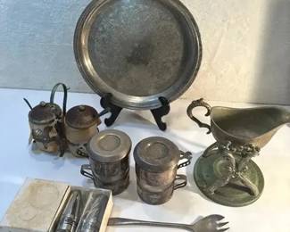 FHM059 - Vintage Silver Plated Serve Ware and Stainless Steel Salt And Pepper Shaker