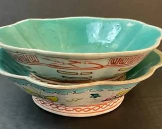 FHM075 - Pair Of Antique Chinese Bowls