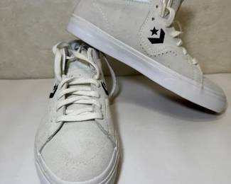 FHM252 - New Converse Louie Lopez Pro Mid Shoes