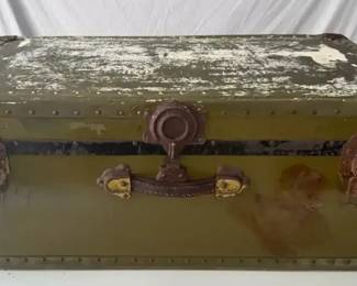 FHM167 - Vintage US Military Officer's Footlocker