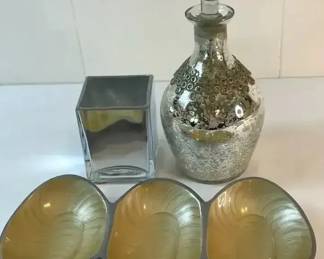 FHM113 - Metallic Home Decor Sectional Server, Decanter, Square Vase