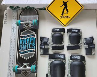 FHM096 - Skateboarding Lot 1 - Skateboard, Protective Gear and Metal Wall Art