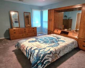 MCM Bedroom Set - Hunzinger?