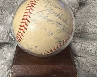 1965 Charlotte Hornets Autographed Baseball