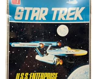 3810 - Sealed AMT Star Trek USS Enterprise Model Kit