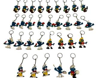 3841 - Lot of 31 Schleich Smurf PVC Keychains