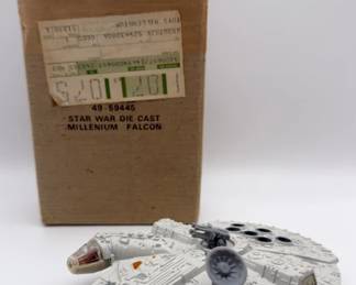 3552 - Star Wars Millennium Falcon Die Cast w/ Box 1979