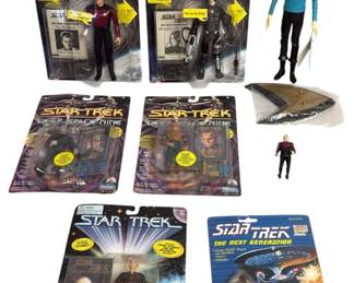 3813 - Mixed Lot of 8 Star Trek Action Figures