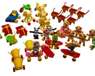 3829 - Vtg. McDonald's Garfield & Muppet Babies Toys
