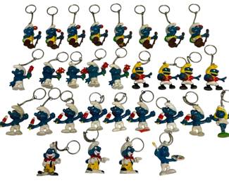 3840 - Lot of 30 Schleich Smurf PVC Keychains