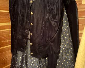 Vintage-Retro Clothing
