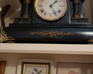 Mantle clock