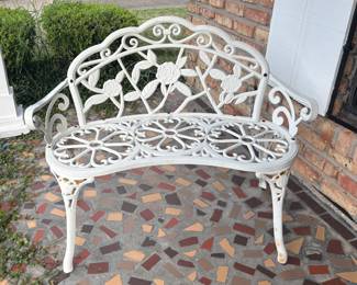 Aluminum decorative bench