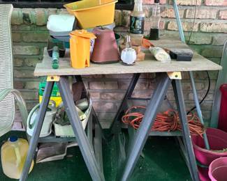 Plastic sawhorse set