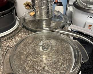 Kitchen cookware, rice cooker, waffle iron and more!