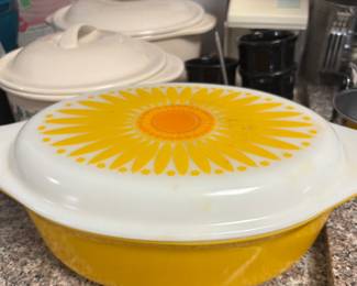 Vintage Pyrex dish