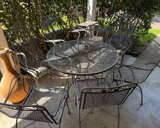 Patio set with four regular chairs & 4 rockers