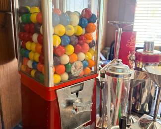 VINTAGE GUMBALL MACHINE