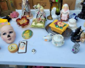 Trinkets Galore