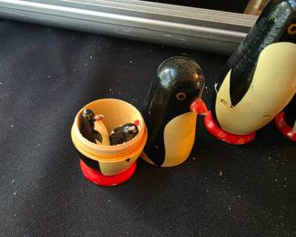 Penguin nesting dolls (3) w/small Penguins inside