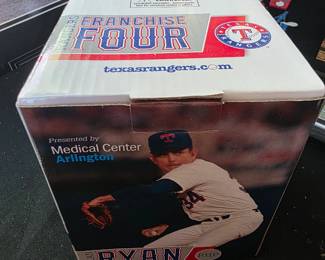 Sport Collectibles, Bobbleheads, vintage cards, autographs and pictures