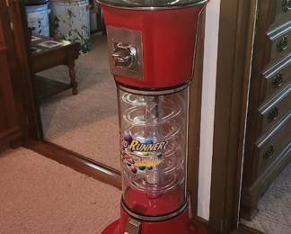 Vintage Road Runner Spiral Gum Ball Machine (25 cent)