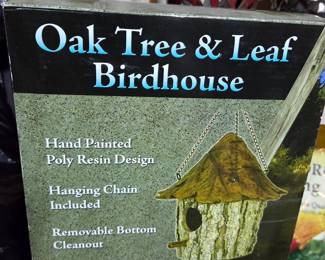 Rivers Edge Products Oak Tree & Leaf Birdhouse