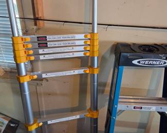 Xtend+Climb Telescoping Extension Ladder