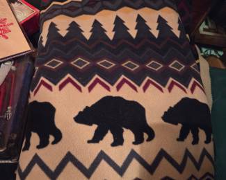 Fleece Bear and Pine Tree Pattern Throw Blanket