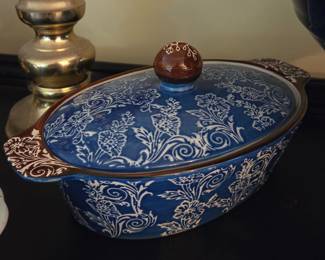 Pfaltzgraff Village Blue Covered Casserole Dish