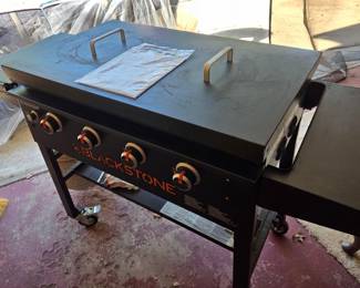 Blackstone 36-inch Omnivore Griddle with Hard Cover