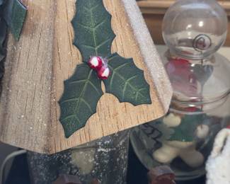 Vintage Christmas Holly Accent Lamp