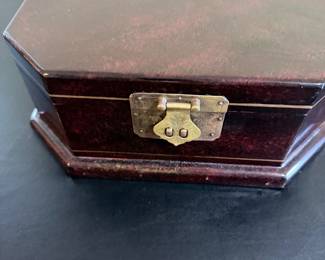 VTG Octagonal  Lacquered Wood Jewelry Box 
