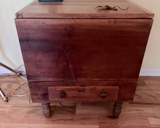 Antique American Southern Wooden Sugar Chest 