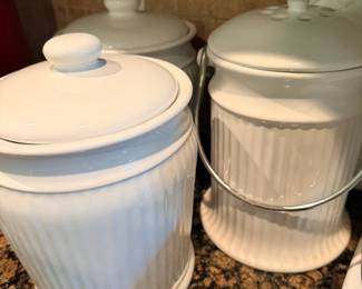 Williams Sonoma Grand Cuisine Canisters jars