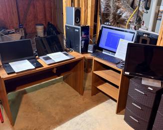 HP omen 17 inch gaming laptop HP pavilion 17 inch laptop HP envy Phoenix desktop HP 2509m monitor 