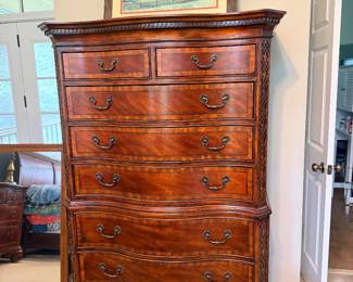 chest of drawers