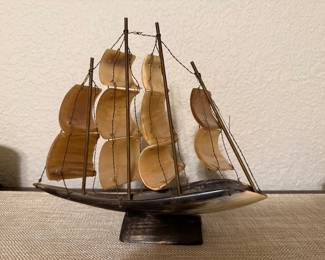 MCM Horn Ship
