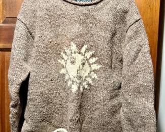 100% Wool Handmade Made In Nepal Avenue Sweater Size Medium