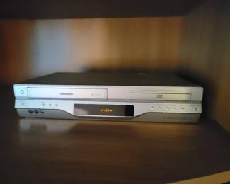 VHS - DVD player