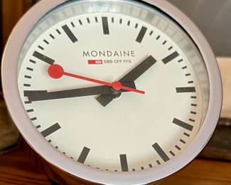 Vtg. Mondaine SBB CFF FFS clock - WORKS