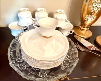 Royal Albert Bone China Val D'or,  lunch set