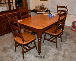 090Dining Room